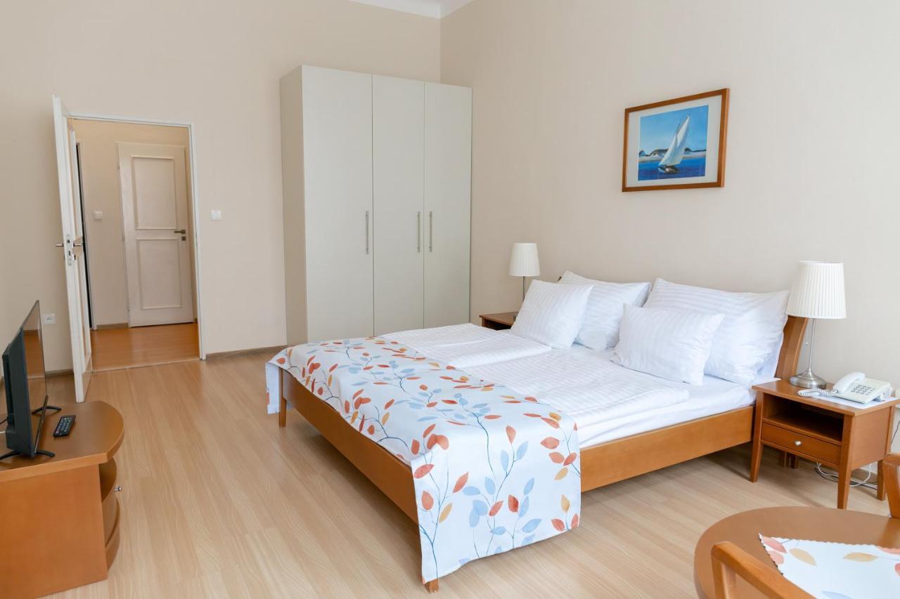 Hotel Orion Prague Ngoại thất bức ảnh