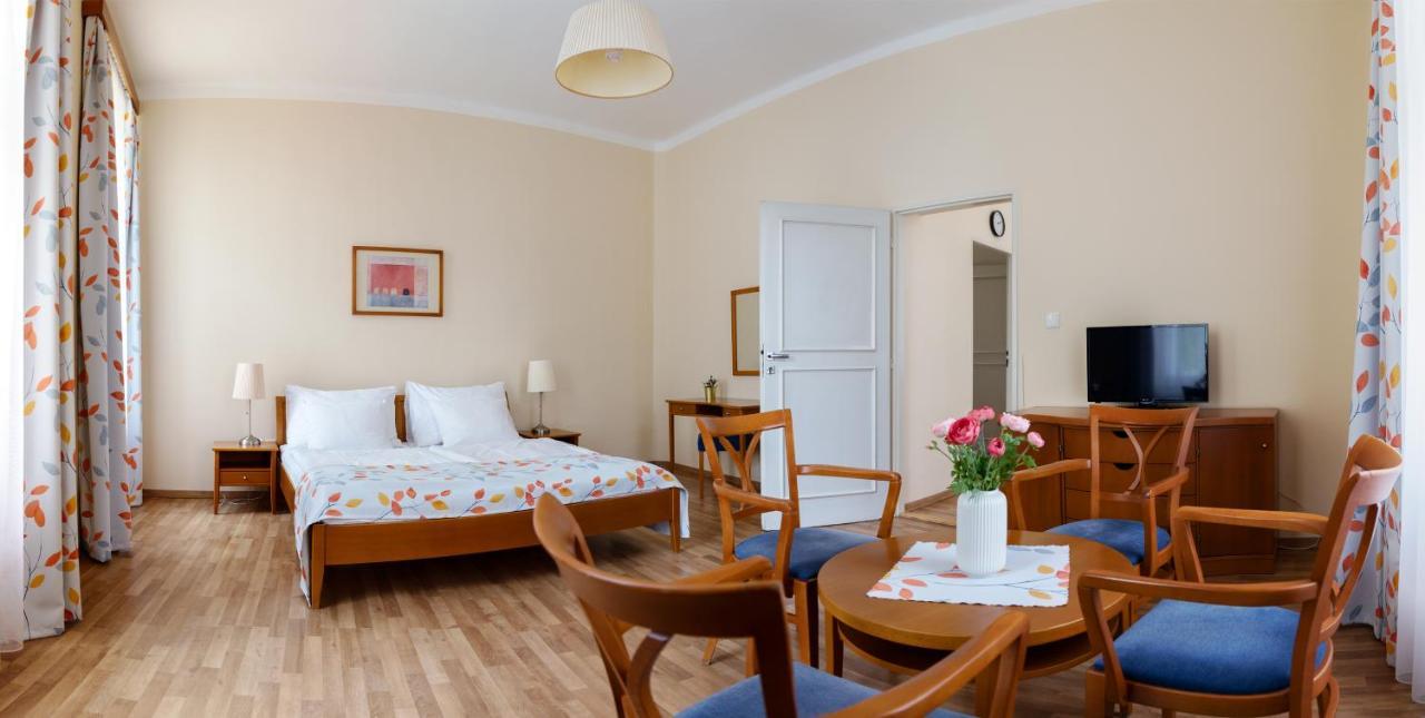 Hotel Orion Prague Ngoại thất bức ảnh