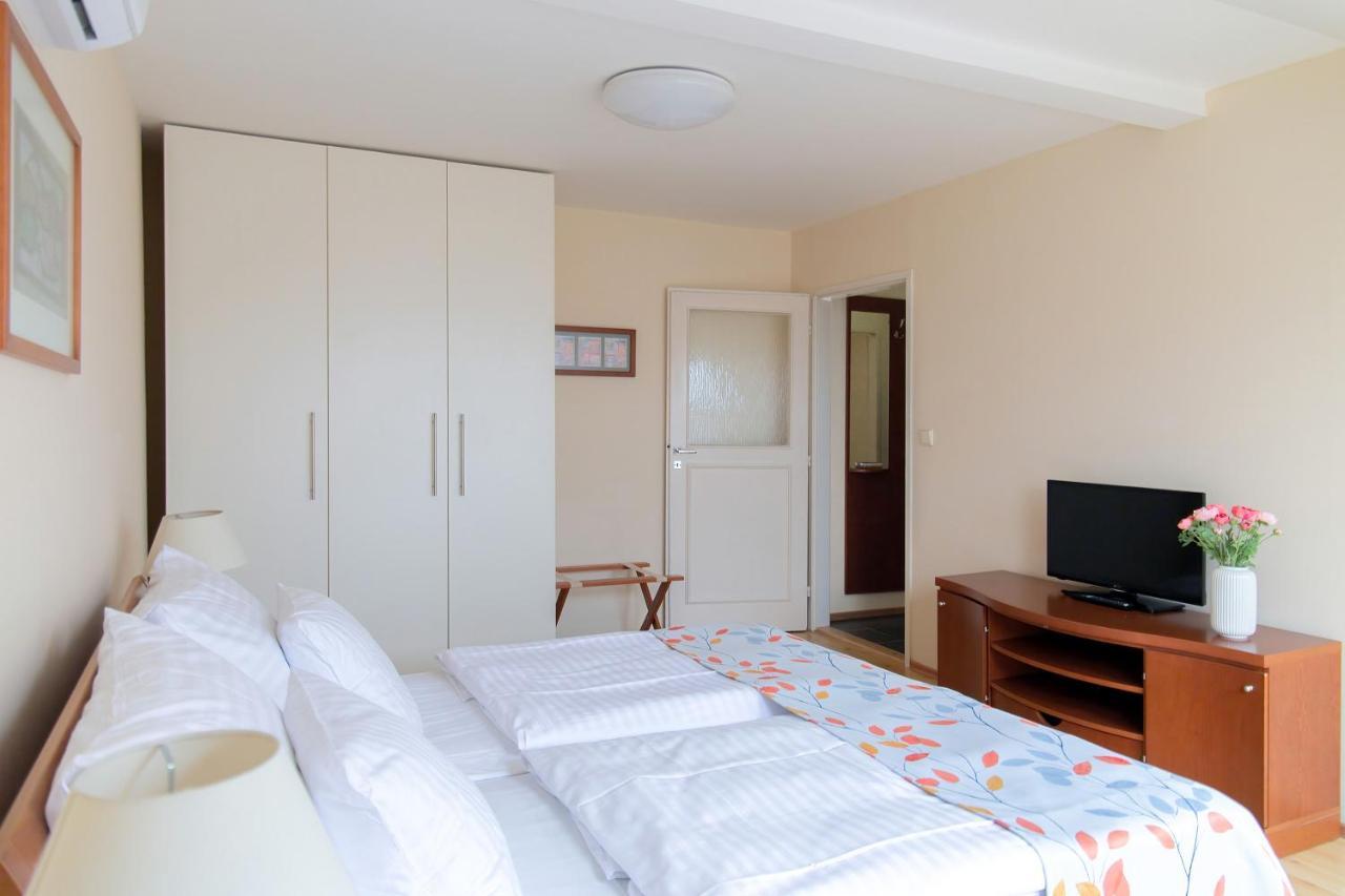 Hotel Orion Prague Ngoại thất bức ảnh