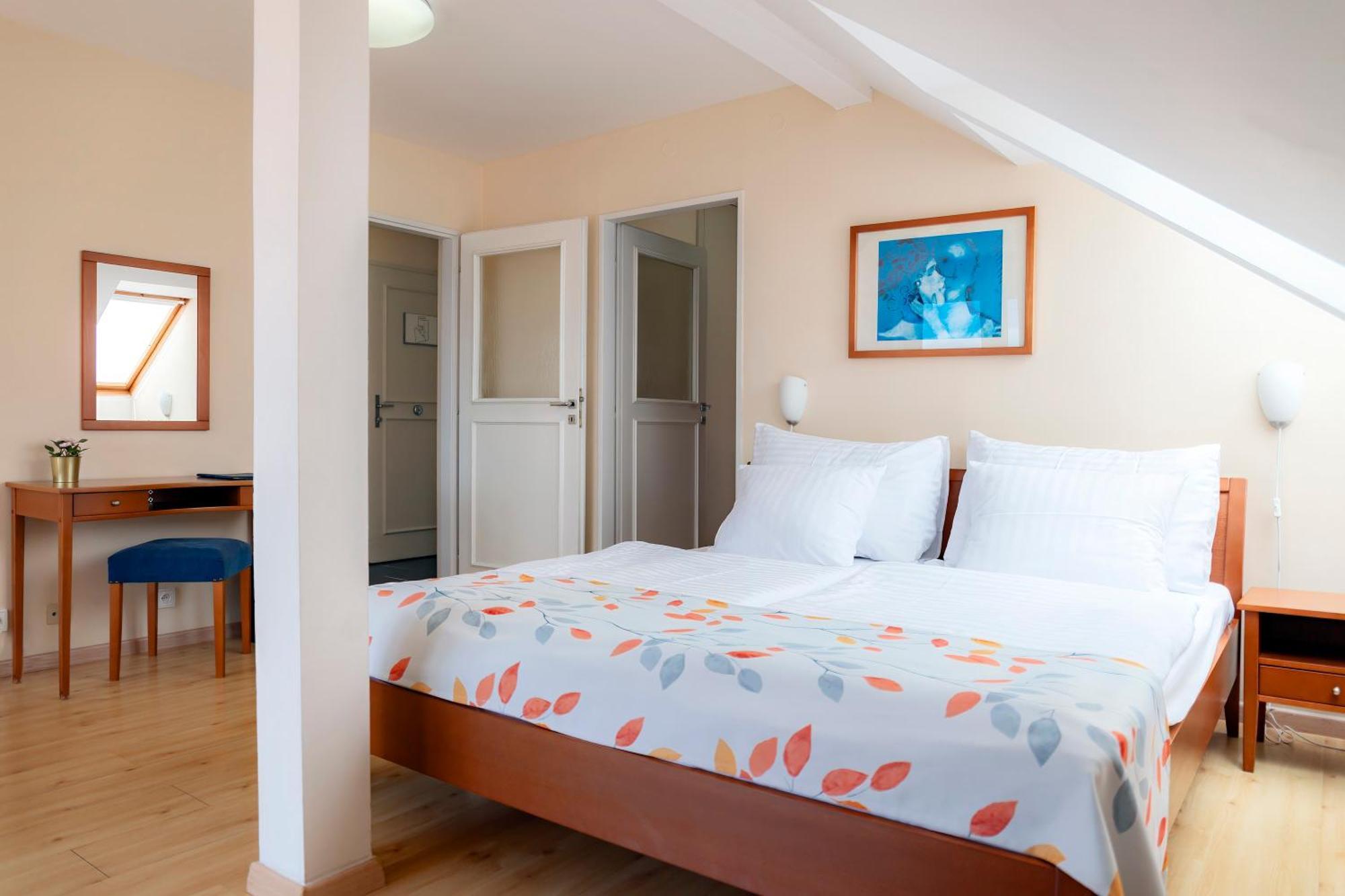 Hotel Orion Prague Ngoại thất bức ảnh
